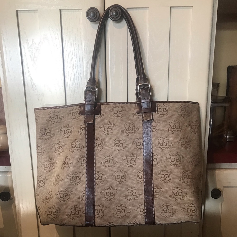 👜 XL Dooney and Bourke Tote